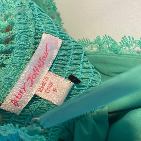 Betsey Johnson silk dress. - Picture 4 of 4